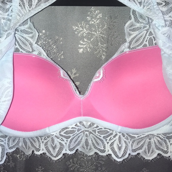 Powder Blue Lace Bralette, Padded - Picture 4 of 5